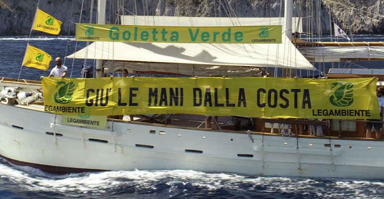 Mare Monstrum, l’assalto criminale ad acque e coste: 2,5 reati ogni ora. Goletta Verde e dei Laghi pronte a salpare