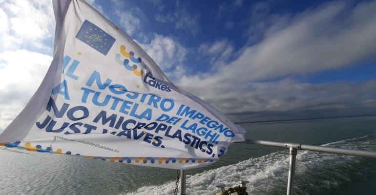 Microplastiche nei laghi