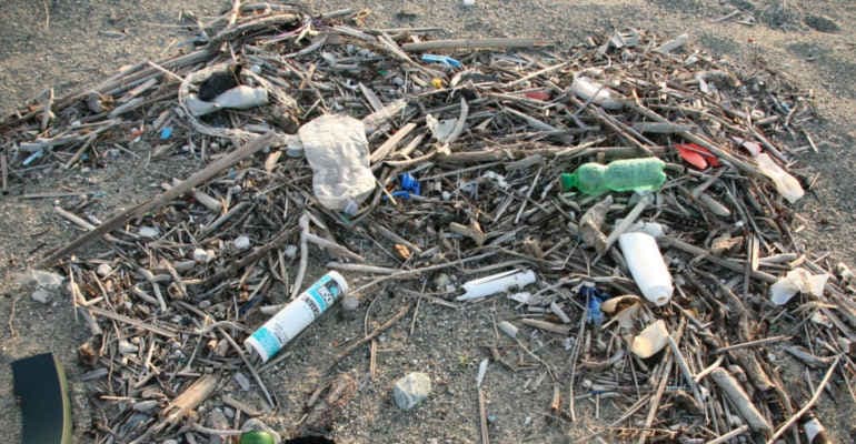 Contro la plastica nel Mediterraneo