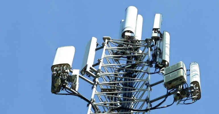 Limiti elettromagnetici, salta la norma su innalzamento limiti