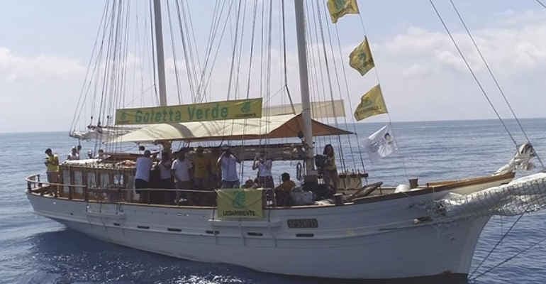 Goletta Verde e Goletta dei laghi 2020 pronte a “salpare”. I dati del dossier Mare Monstrum da cui ripartire