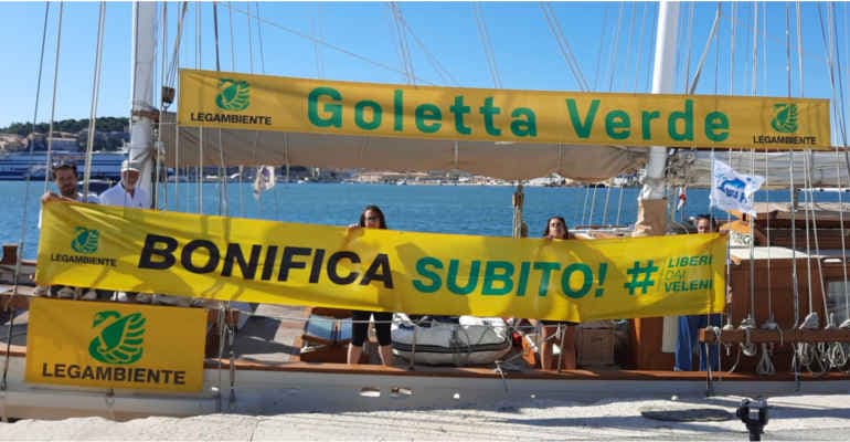 Goletta Verde denuncia i ritardi sulla bonifica del SIN Falconara Marittima