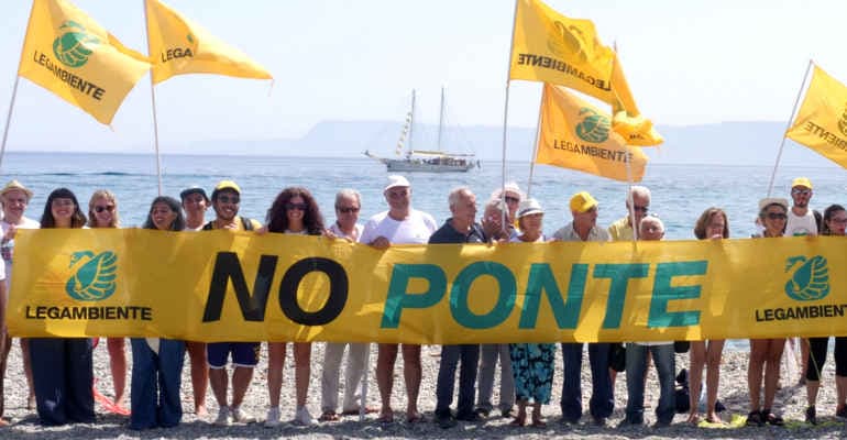 CORTEO NO PONTE: ASSOCIAZIONI OGGI IN PIAZZA A MESSINA