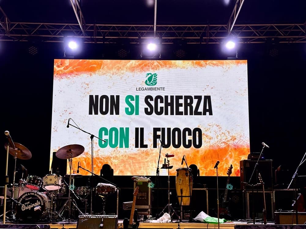 “Non si scherza con il fuoco” l’appello di Legambiente