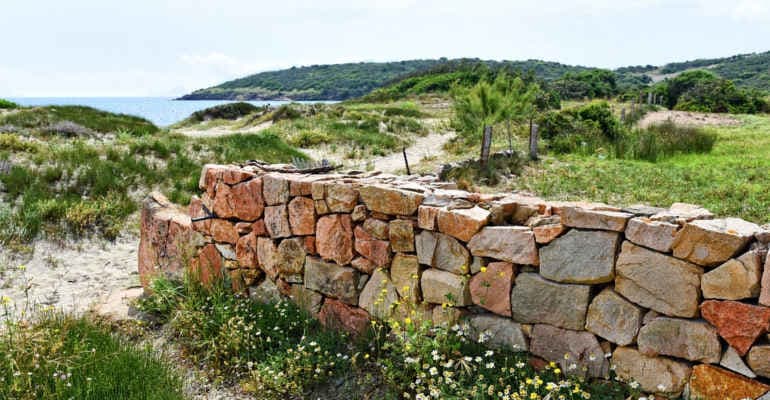 Il paesaggio della Sardegna sotto attacco. Le associazioni bocciano il Ddl Piano Casa