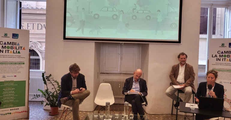Osservatorio Stili di Mobilità 2023: 3 italiani su 10 rinunciano a spostamenti