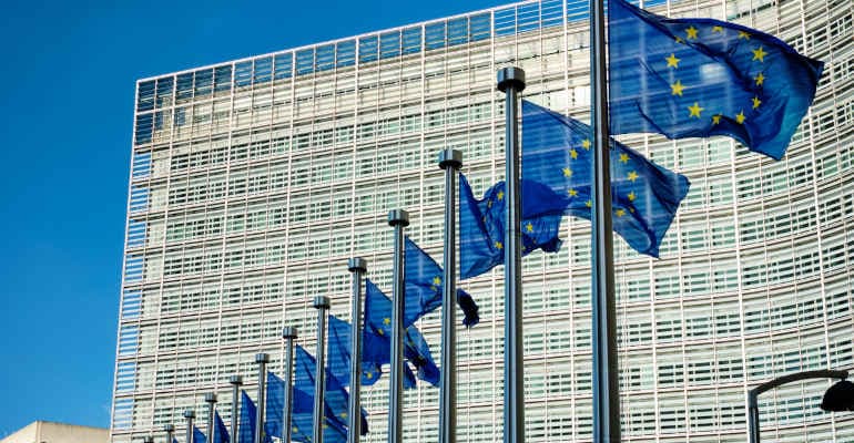 Ue, Ursula von der Leyen rieletta Presidente