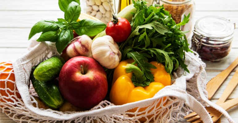 “Stop pesticidi nel piatto”, l’uso dei fitofarmaci nell’agricoltura italiana