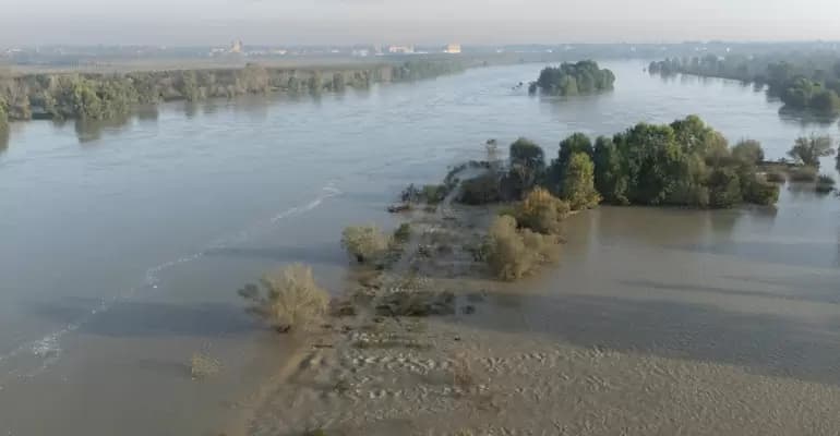 Siccità, alluvioni e acque inquinate
