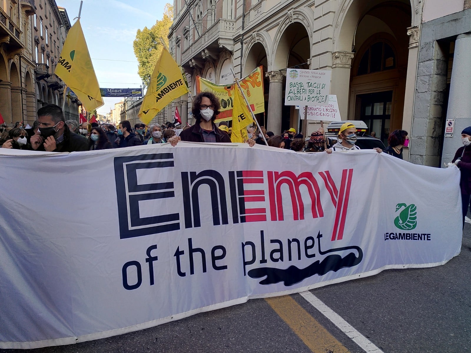 Eni, il greenwashing suona male! • Legambiente